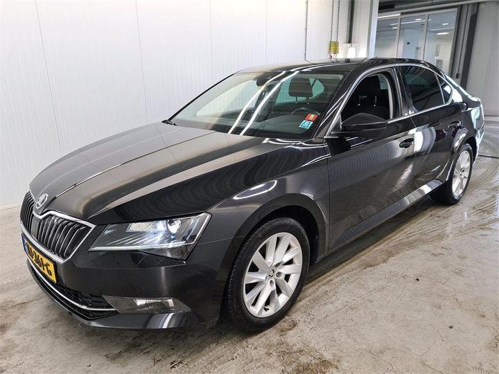 SKODA SUPERB 2017 tmbag9npxh7046979