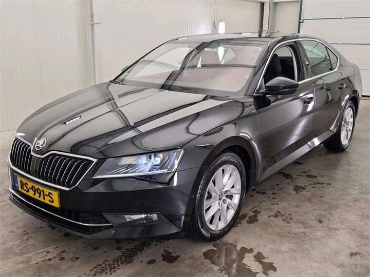 SKODA SUPERB 2018 tmbag9npxj7559560