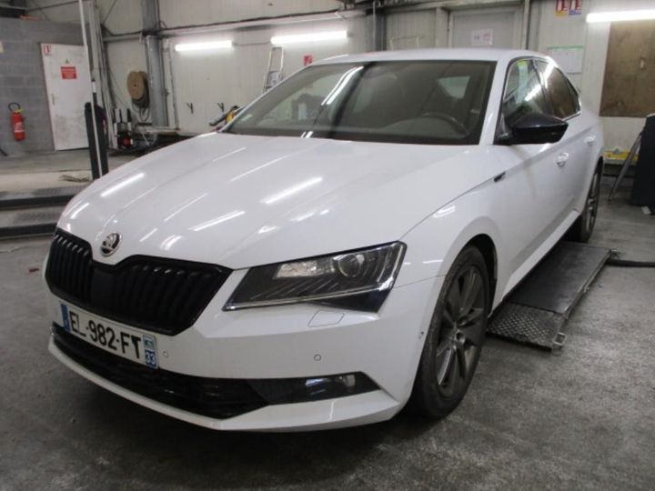 SKODA SUPERB 2017 tmbah7np0h7540141