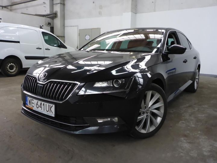 SKODA SUPERB 2018 tmbah7np6k7014829