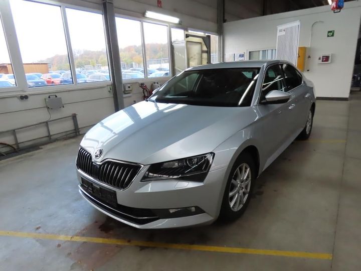 SKODA SUPERB 2017 tmbah7np7j7517512