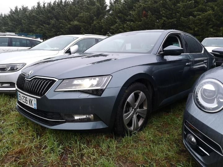 SKODA SUPERB 2018 tmbah7npxj7519545