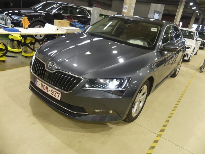 SKODA SUPERB 2019 tmbah9np1k7031789