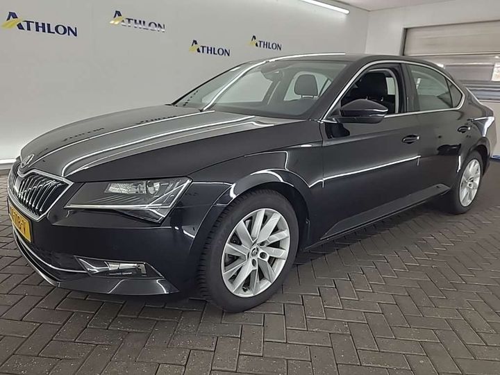 SKODA SUPERB 2019 tmbah9np1k7060323