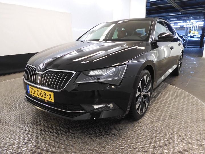 SKODA SUPERB 2018 tmbah9np3j7597340