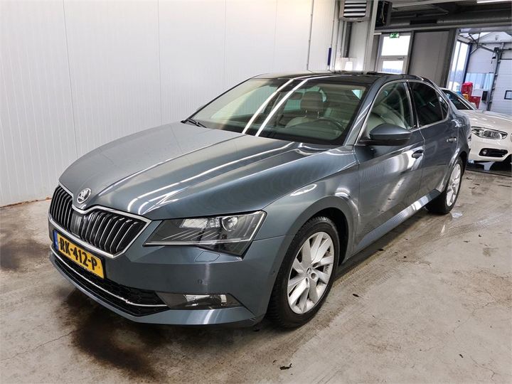 SKODA SUPERB 2017 tmbah9np4j7547708