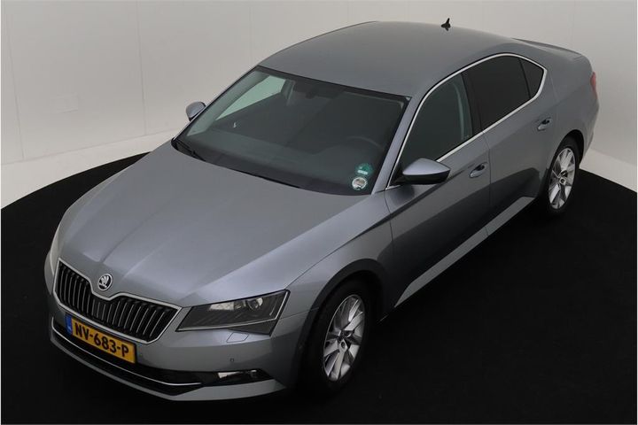 SKODA SUPERB 2017 tmbah9np6h7550961