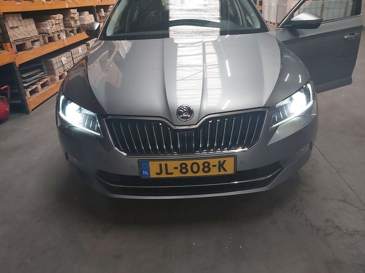 SKODA SUPERB 2016 tmbah9np7g7075075