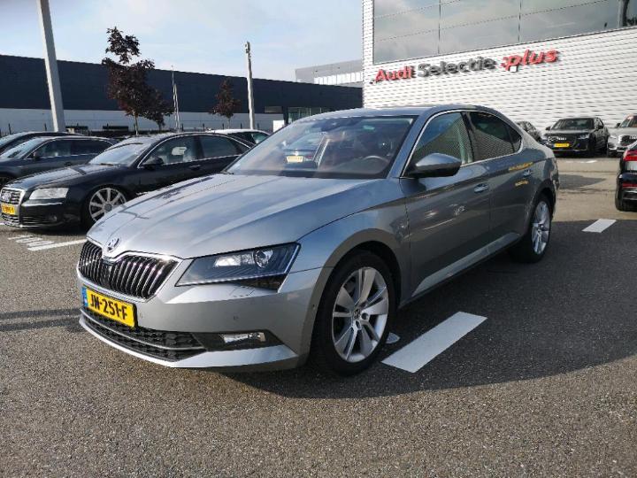 SKODA SUPERB 2016 tmbah9np8g7082407