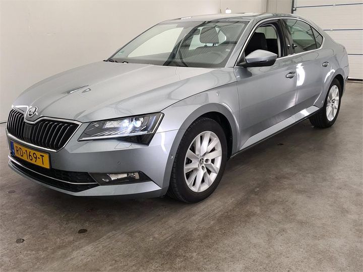 SKODA SUPERB 2017 tmbah9np8j7533407