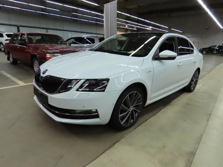 SKODA OCTAVIA 2017 tmbaj7ne1j0016949