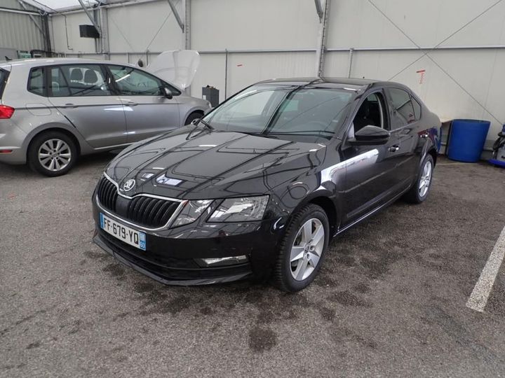 SKODA OCTAVIA 2019 tmbaj7ne2k0010465