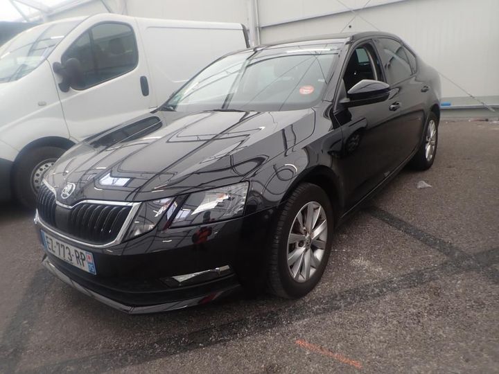 SKODA OCTAVIA 2018 tmbaj7ne4j0330000