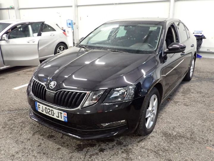 SKODA OCTAVIA 2019 tmbaj7ne7k0036172