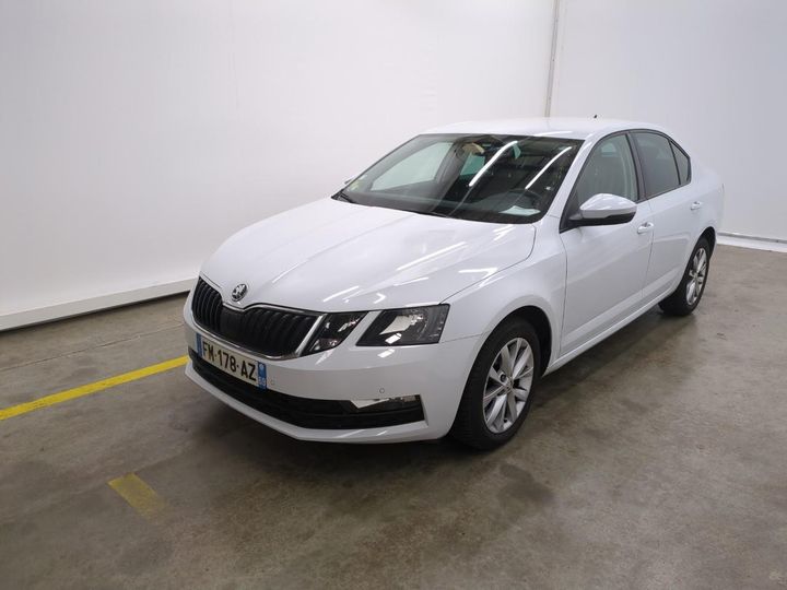 SKODA OCTAVIA 2019 tmbaj7ne7l0026002