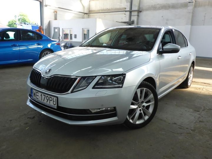 SKODA OCTAVIA 2017 tmbaj7nexj0088619