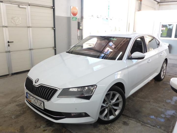 SKODA SUPERB 2018 tmbaj7np0k7017035