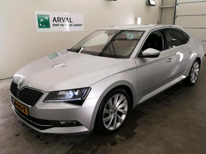 SKODA SUPERB 2016 tmbaj9np1g7049687