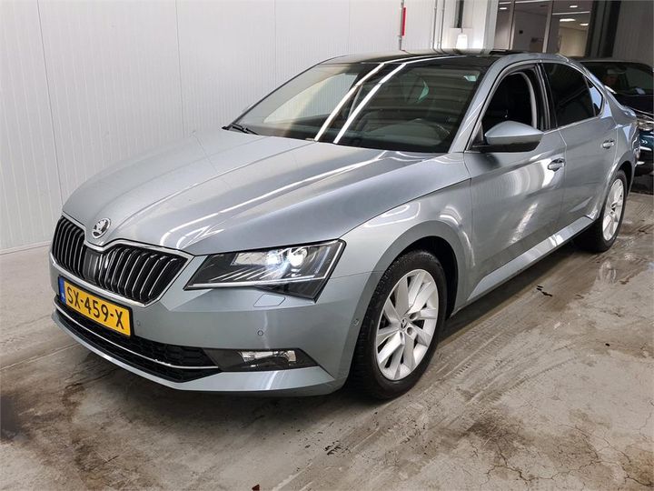 SKODA SUPERB 2018 tmbal9np6j7598710