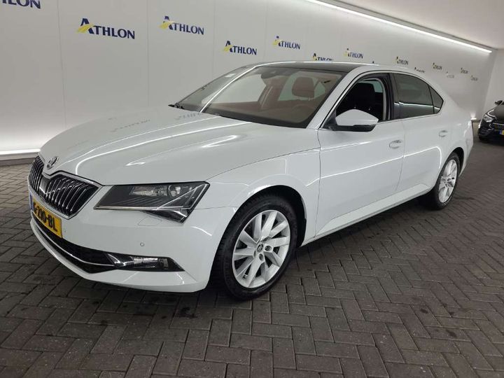 SKODA SUPERB 2019 tmban9np6k7038777