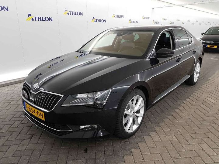 SKODA SUPERB 2019 tmban9np8k7045388