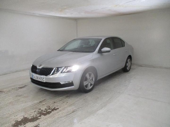 SKODA OCTAVIA 2018 tmbap7ne4k0068544