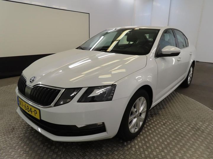 SKODA OCTAVIA 2017 tmbap9ne0j0055381