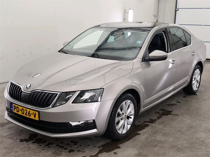 SKODA OCTAVIA 2017 tmbap9ne0j0076506