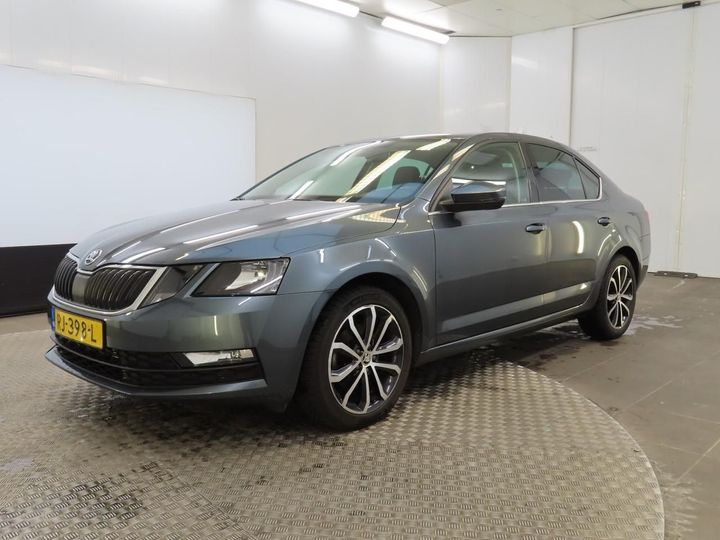 SKODA OCTAVIA 2018 tmbap9ne0j0160793