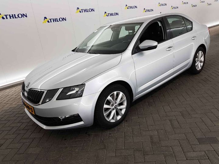 SKODA OCTAVIA 2018 tmbap9ne0j0350674