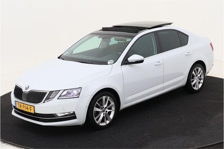 SKODA OCTAVIA 2018 tmbap9ne0k0030076