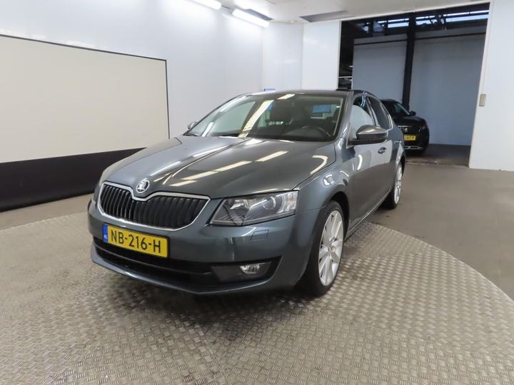 SKODA OCTAVIA 2017 tmbap9ne4h0135552