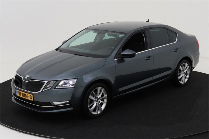 SKODA OCTAVIA 2017 tmbap9ne5j0099330