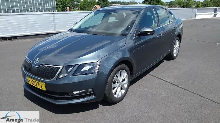 SKODA OCTAVIA 2017 tmbap9ne7j0056172