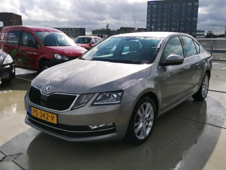 SKODA OCTAVIA 2017 tmbap9ne7j0133879