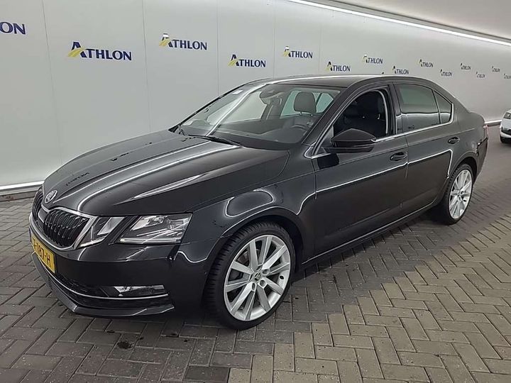 SKODA OCTAVIA 2018 tmbap9ne7j0286262