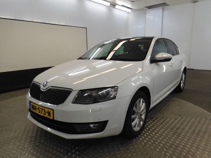 SKODA OCTAVIA 2017 tmbap9ne9h0162519