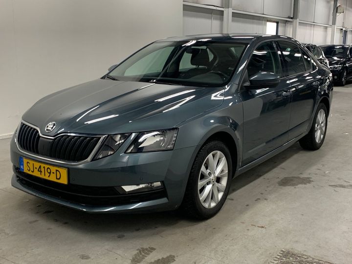 SKODA OCTAVIA 2018 tmbap9nexj0295957