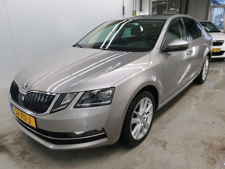 SKODA OCTAVIA 2018 tmbar9ne5j0321911