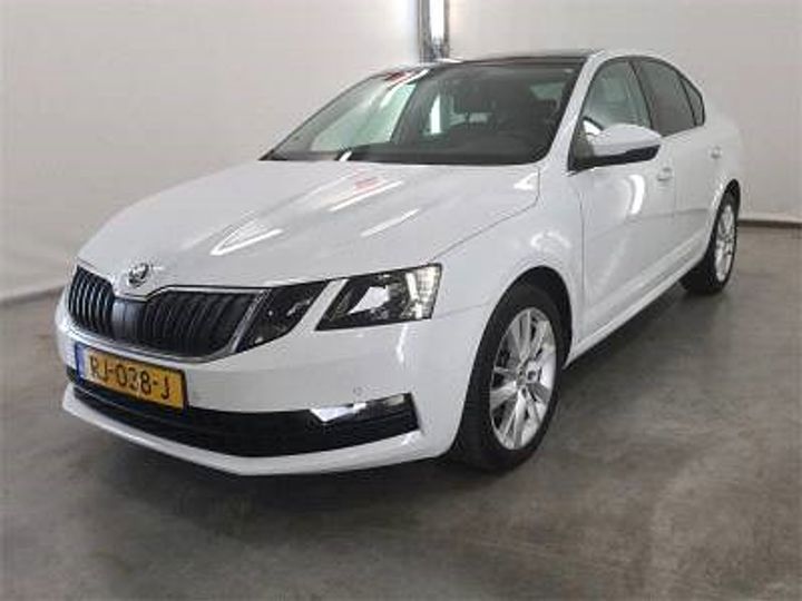 SKODA OCTAVIA 2018 tmbar9ne9j0217390