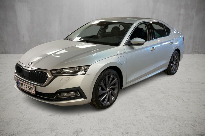 SKODA OCTAVIA 2022 tmbaw8nx9py009024