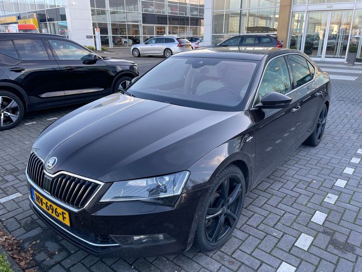 SKODA SUPERB 2016 tmbce9npxg7045120