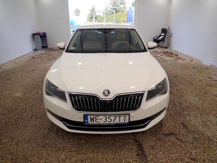 SKODA SUPERB 2018 tmbcj7np2j7604621