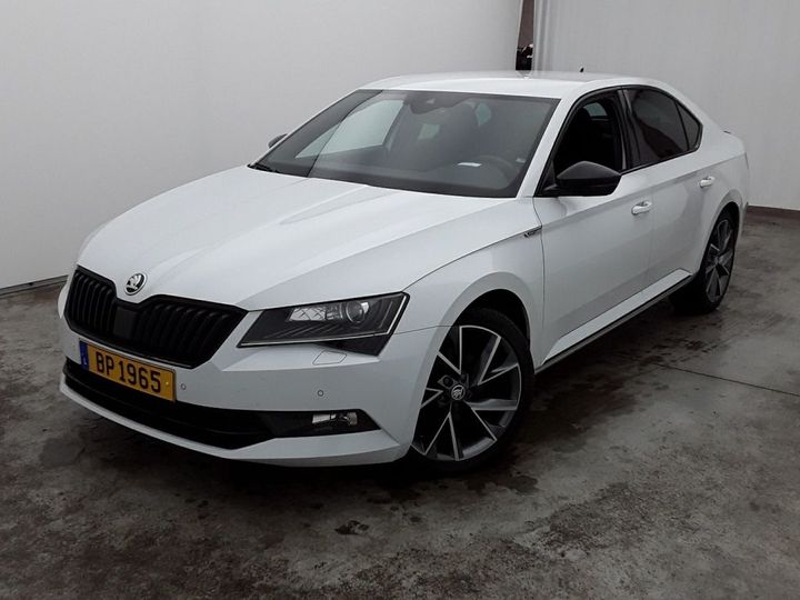 SKODA SUPERB 2018 tmbcj9np3j7608107