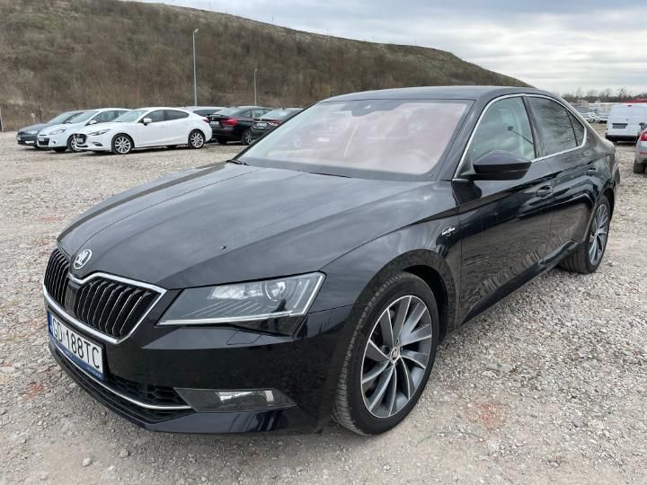 SKODA SUPERB 2019 tmbcp7np7k7051948