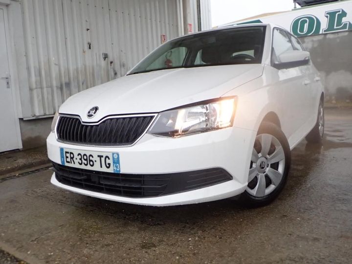 SKODA FABIA 2017 tmbea6nj2jz070300