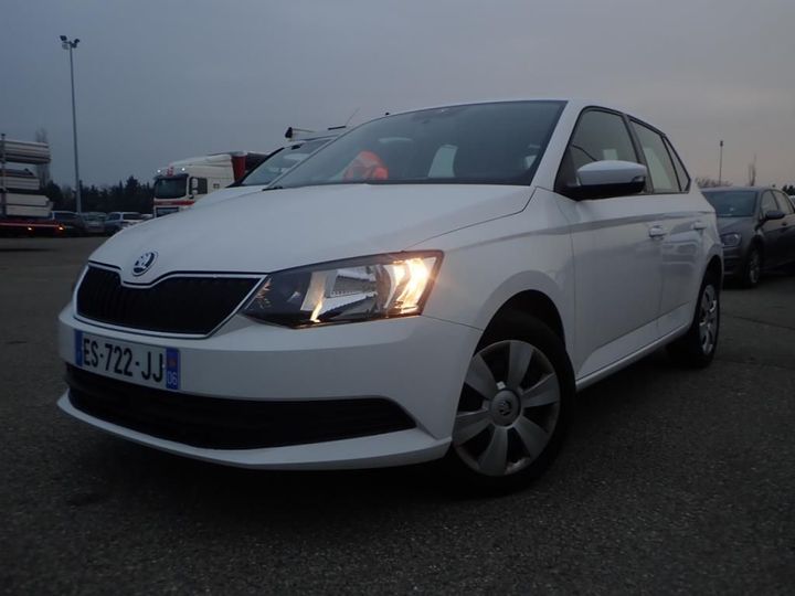 SKODA FABIA 2017 tmbea6nj2jz086657