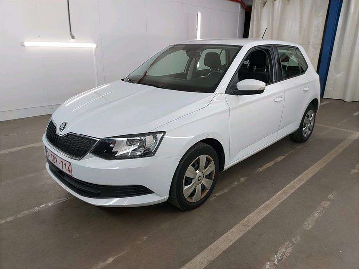 SKODA FABIA 2017 tmbea6nj9jz019439