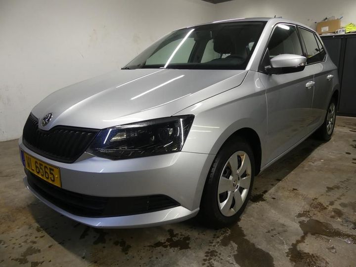 SKODA FABIA 2017 tmbeb6njxjz063351