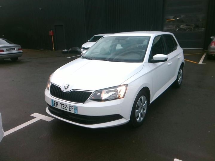 SKODA FABIA 2017 tmbej6nj2hz114919